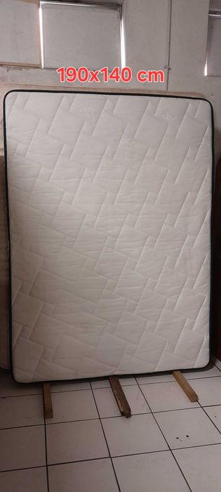 Colchões novos e usados