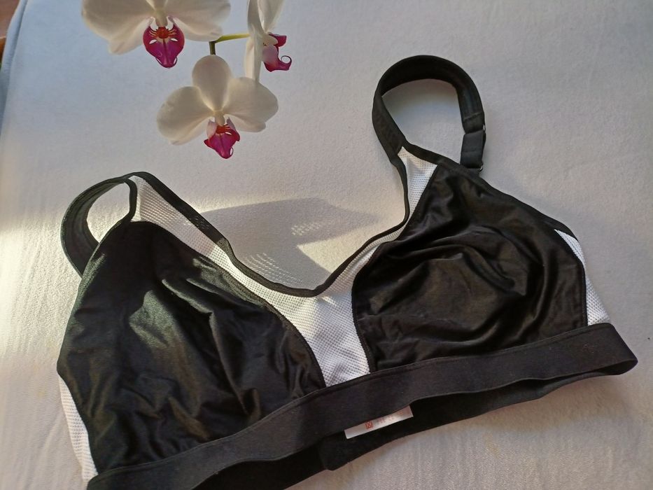 Miękki stanik biustonosz bez fiszbin 85 C