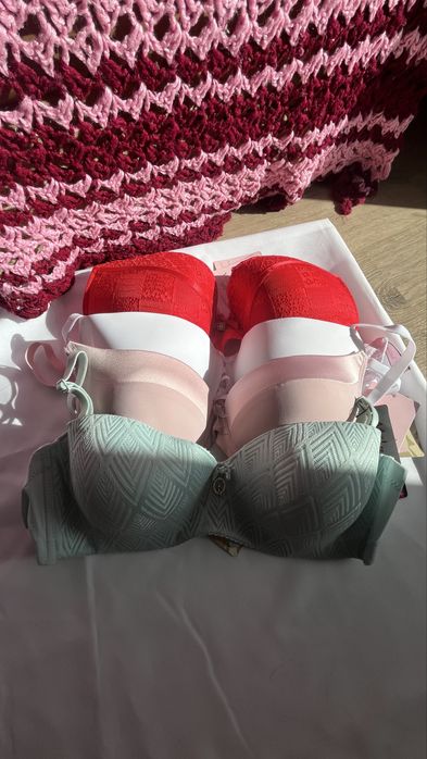 Бюсгалтери С чашка