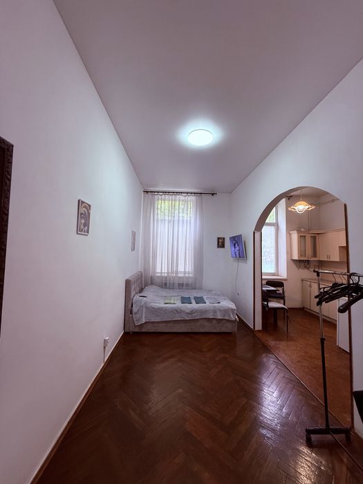 Подобово.  Вільно.ВІД-850 грн центр,вокзал Посуточно