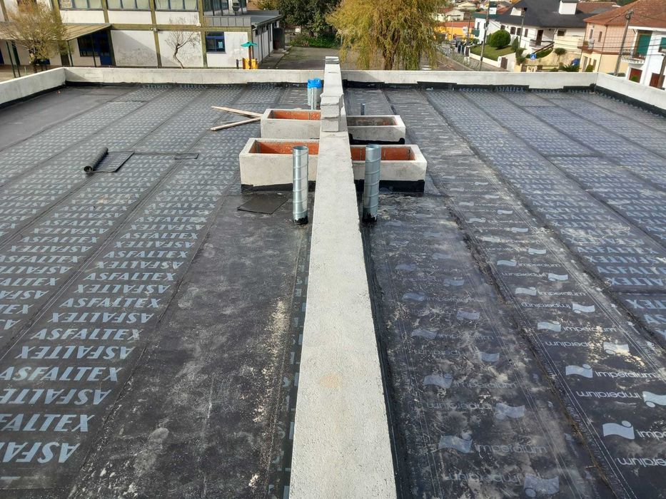 Limpeza e impermeabilização de telhados
