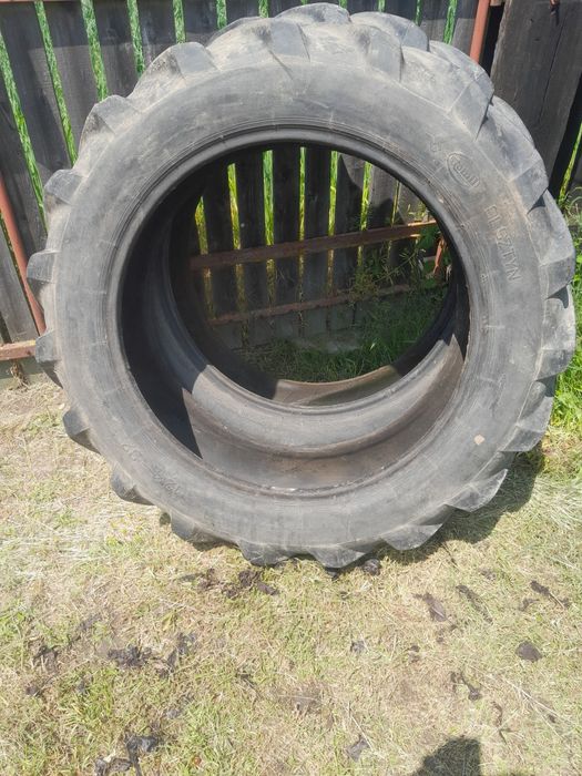Opony rolnicze Stomil Olsztyn 12.4-32