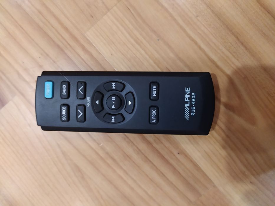 Магнитола Alpine CDA-117Ri топовая модель