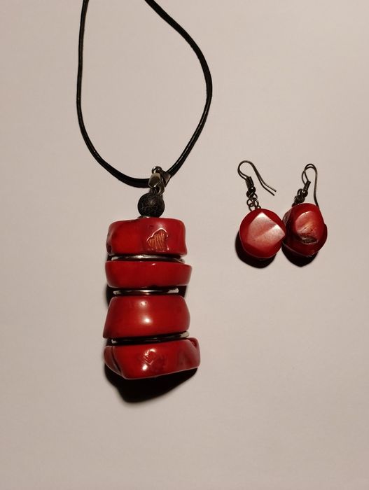 Koral robaczywka- kolczyki