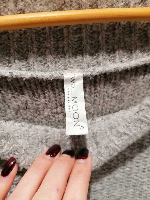 Sweter z falbanką tiulową, rozm. uni