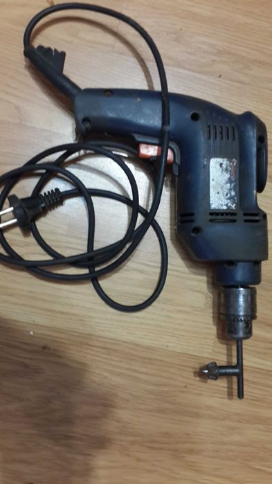 Дрель ручная электрическая STERN