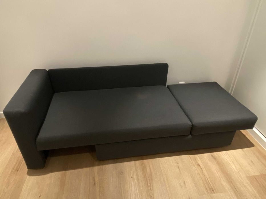 Sofá-cama de 2 lugares que se transforma em cama individual
