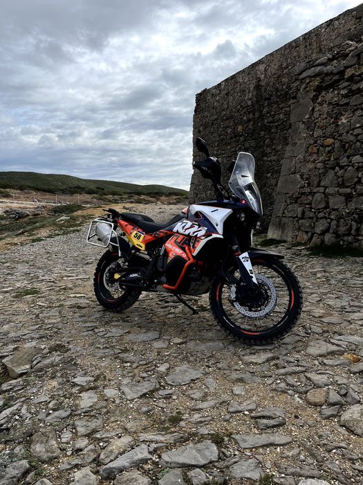 2021 KTM adventure 890 R