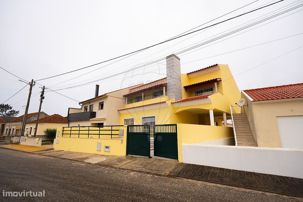 Moradia T4 para venda