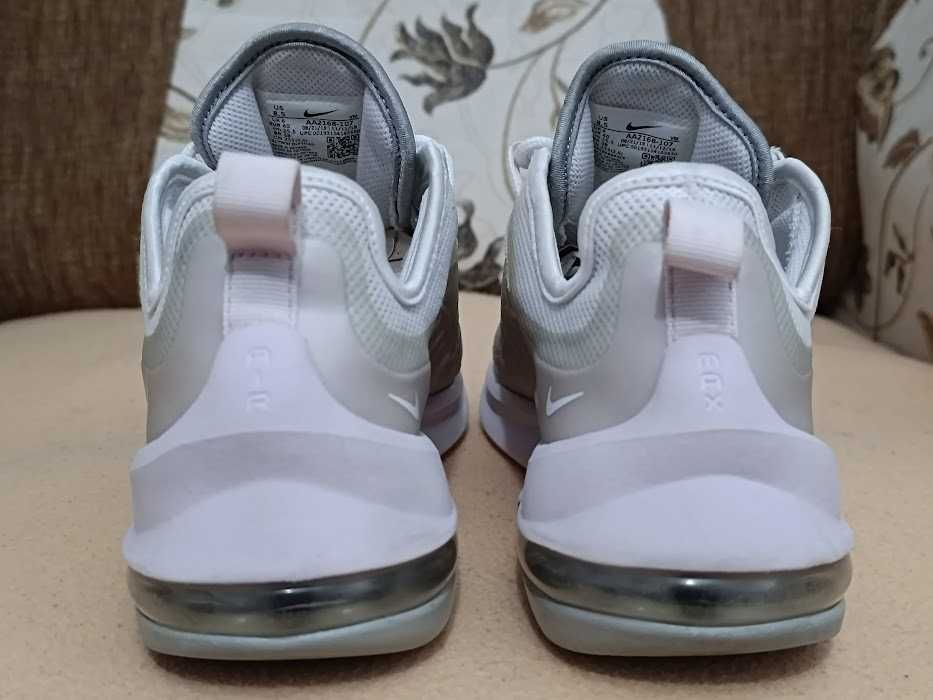 Кросівки Nike Air Max Axis ориг. 40р. AA2168-107