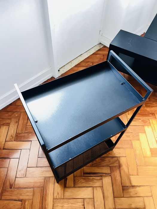 Carrinho de Arrumação em Metal