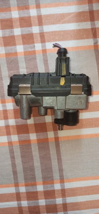 Сервопривід турбіни HELLA до Мерседес бенс с220