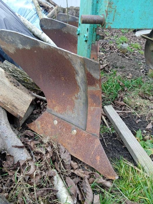 Продам плуг до МТЗ/юмз