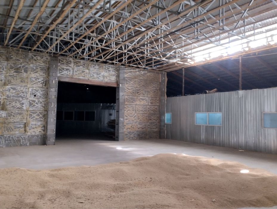 Виробниче, та складське приміщення