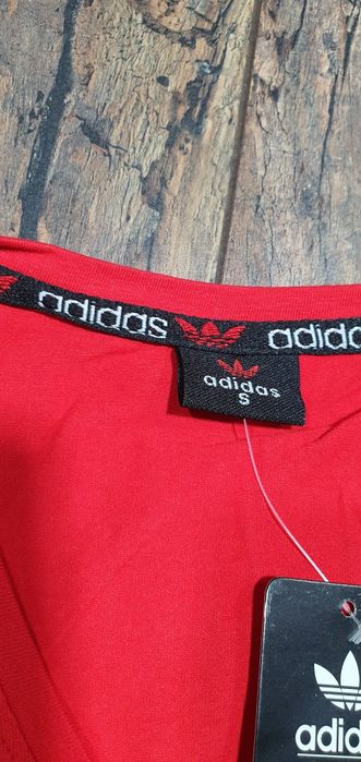 Czerwona koszulka damska bawełna premium logo trzy pasy S