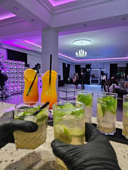 Drink bar, barman, wiatraki iskier, ciężki dym, fotobudka 360