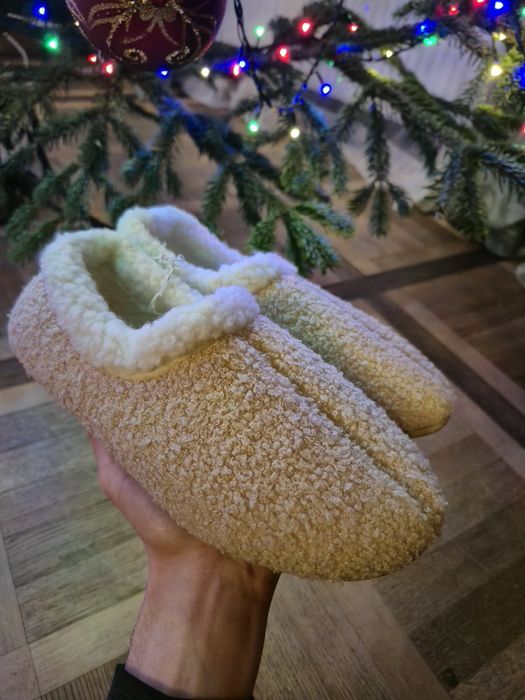 Kapcie babcine rozmiar 38/39 papucie ugg swag ocieplane