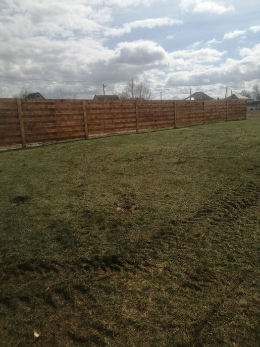 Деревяний забор.