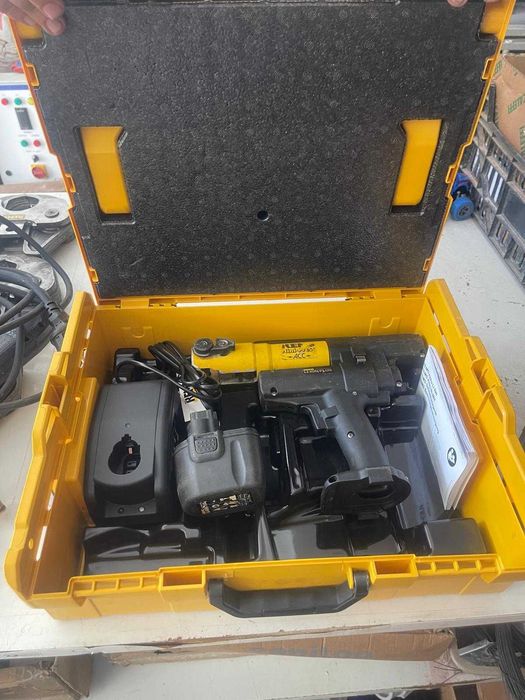 Máquina de Prensar a Bateria REMS Mini-Press ACC (Mala L-Boxx Original)