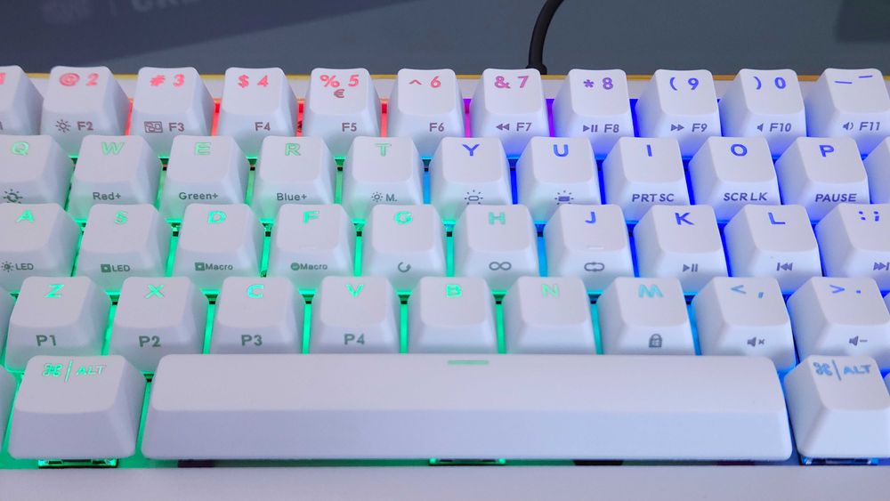 Бездротова механічна клавіатура Cooler Master CK721 RGB 65% Silver-Wht