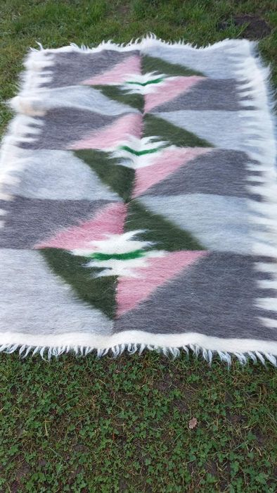 Ліжник з овечої шерсті