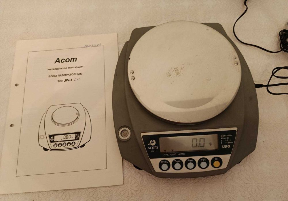 Ваги лабораторні Acom JW-1 (2 г – 2000 г, 0,1 г)