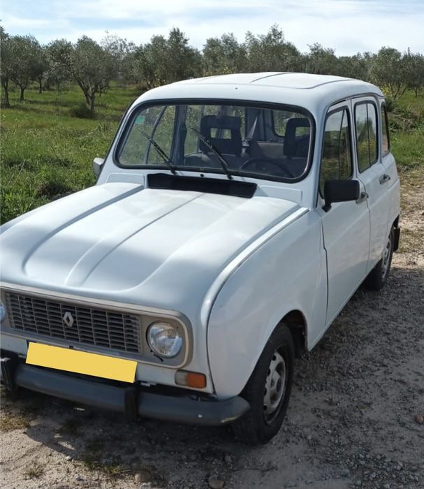 Renault 4L  em excelente estado