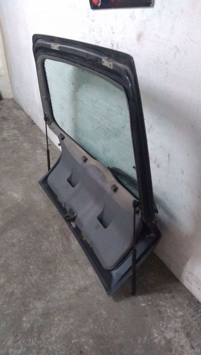 Tampa Da Mala Fiat Brava (182_)