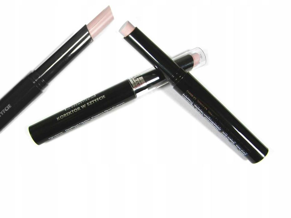 Korektor w sztyfcie antybakteryjny, kryjący Editt