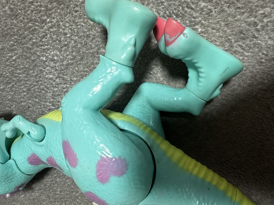 Продам динозавра Cave cluub