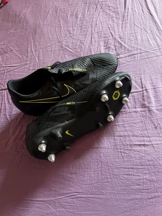 Chuteiras Nike Phantom