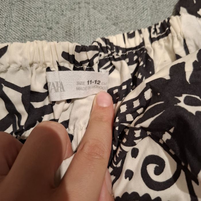 Sukienka biało czarna Zara