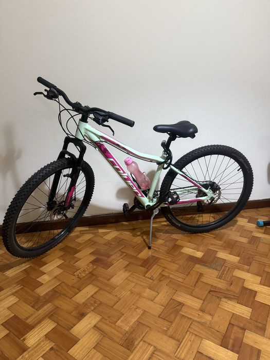 Bicicleta nova unica dona excelente estado de conservaçao