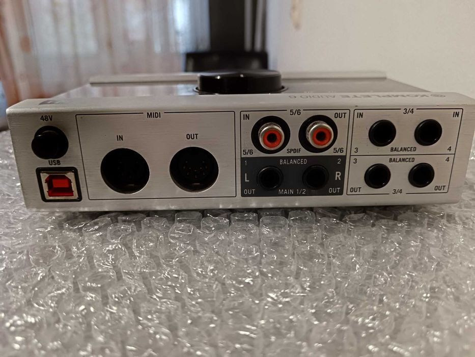 Native Instruments Komplete Audio 6 interfejs Audio USB