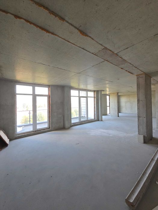 Продаж ПАНОРАМНОЇ 3 кім.кв. 3 роки у власн