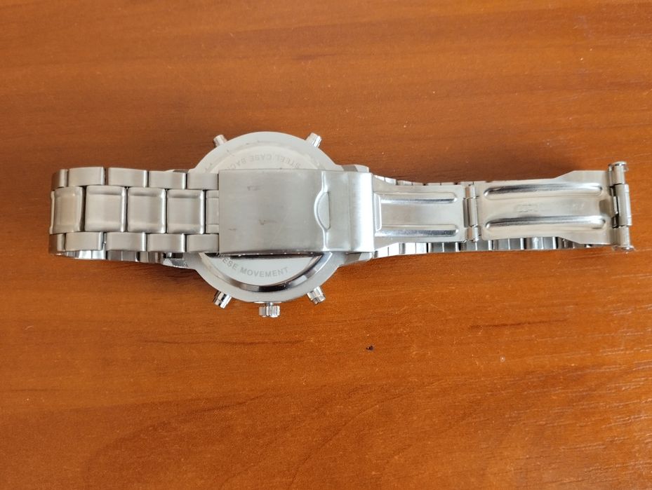 Оригінальний годинник Eric Chevillard