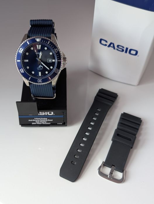 Casio Duro MDV-106B-2AVCF, praktycznie NOWY!