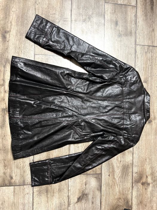 Подовжена шкіряна куртка демі S