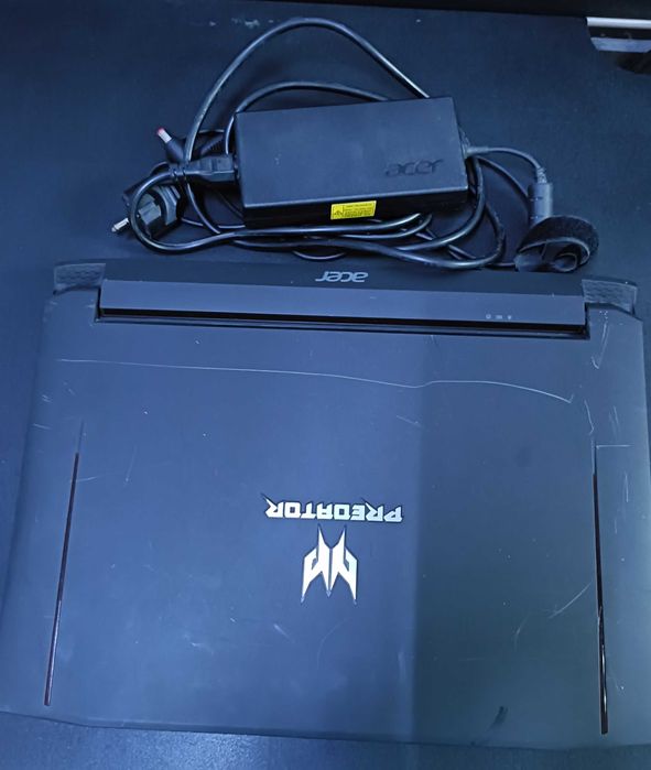 003 Laptop Acer Predator 15