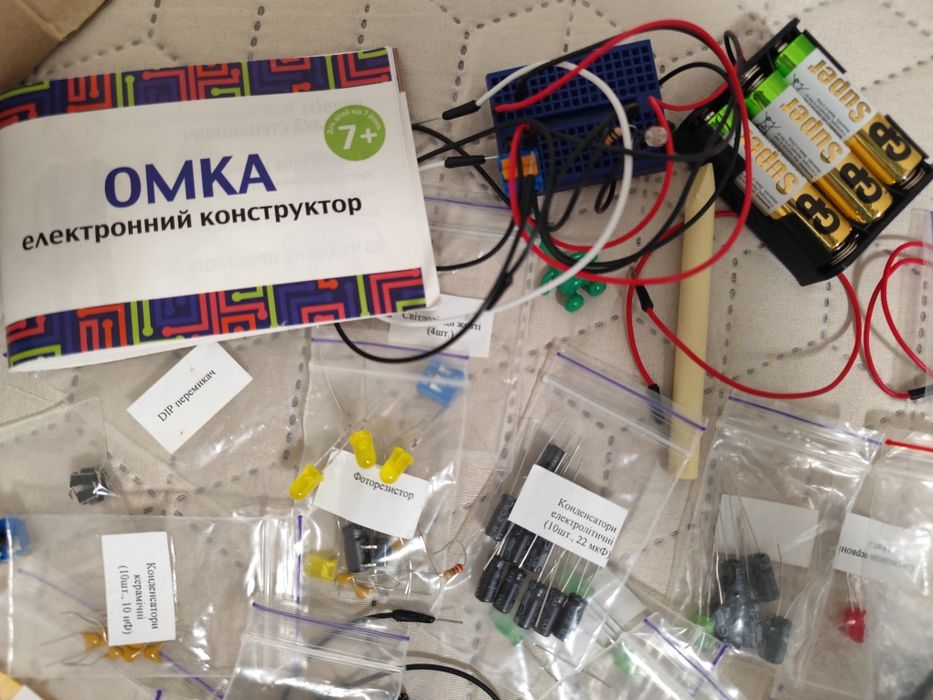 Електронний конструктор Омка