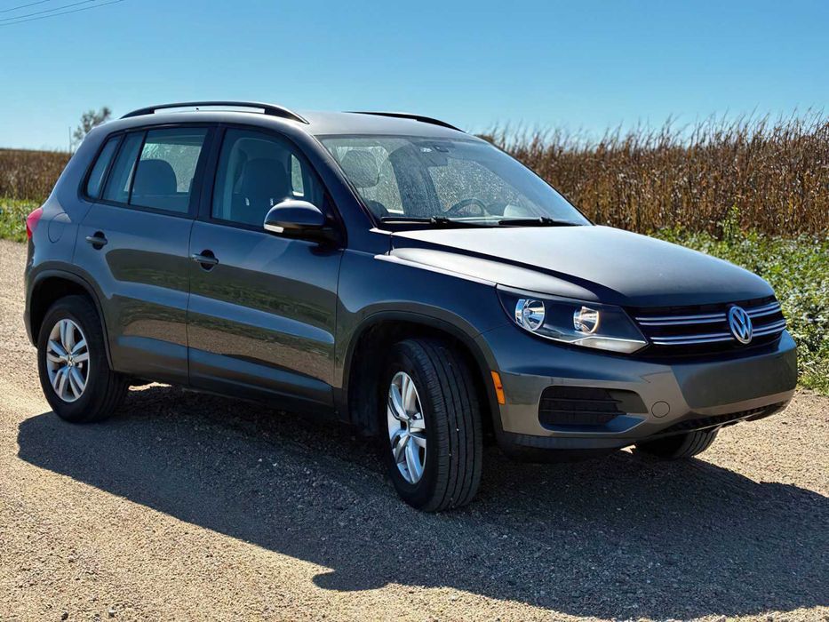 Volkswagen Tiguan      2016