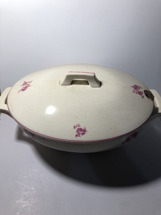 Terrina antiga das porcelanas Cesol