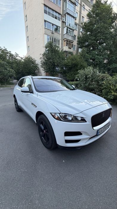 Jaguar F-pace