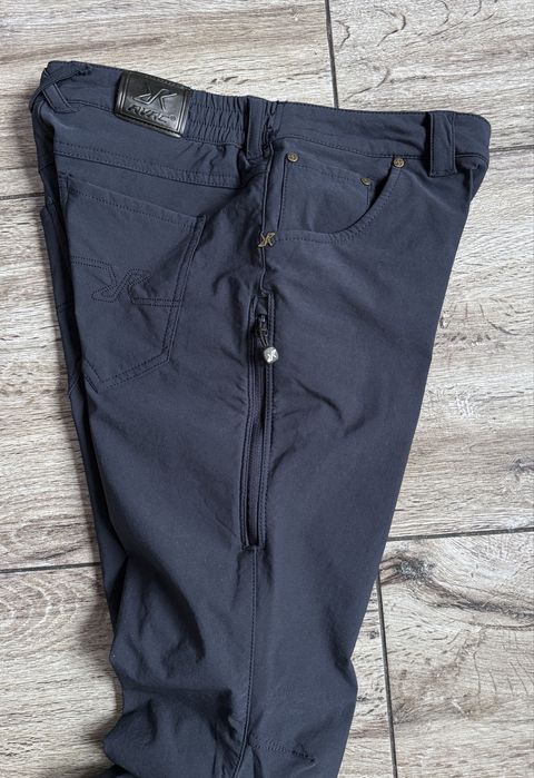 Damskie spodnie trekkingowe REVOLUTION RACE model ADRENALINE Elastan M