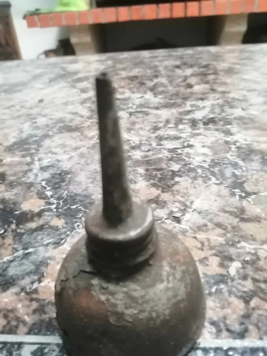 almotolia antiga para oleo