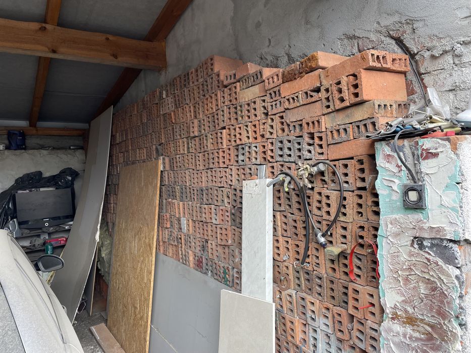 Cegła dziurawka, 300szt