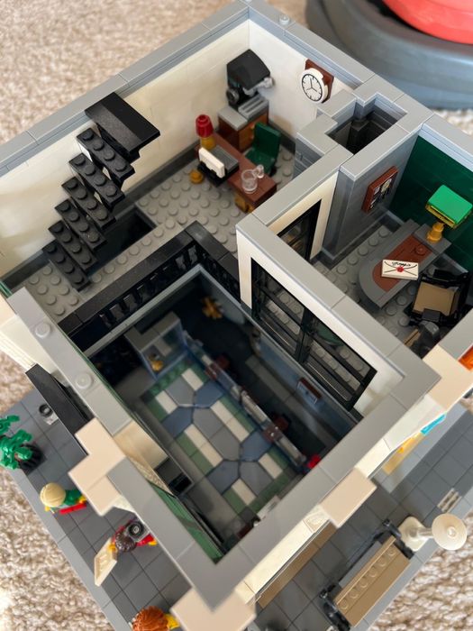 Lego Bank 10251 conpleto, c/ caixa e instruções