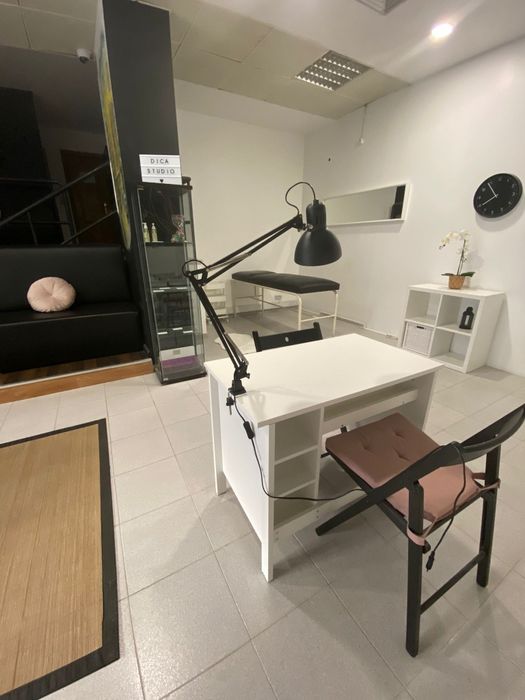 Sala principal num salão de beleza