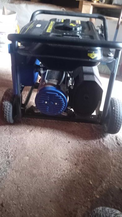 Gerador Goodyear a gasolina. Monofásico 230V.