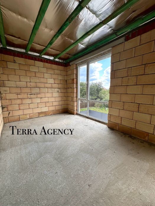 Дуплекс біля Аметист Мол/газ/4 кімнати/кухня вітальня/велика ділянка